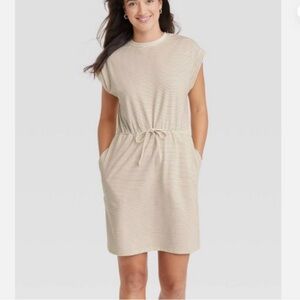 A New Day Brand Women’s tan & cream stripe SS drawstring dress size XXL NWOT